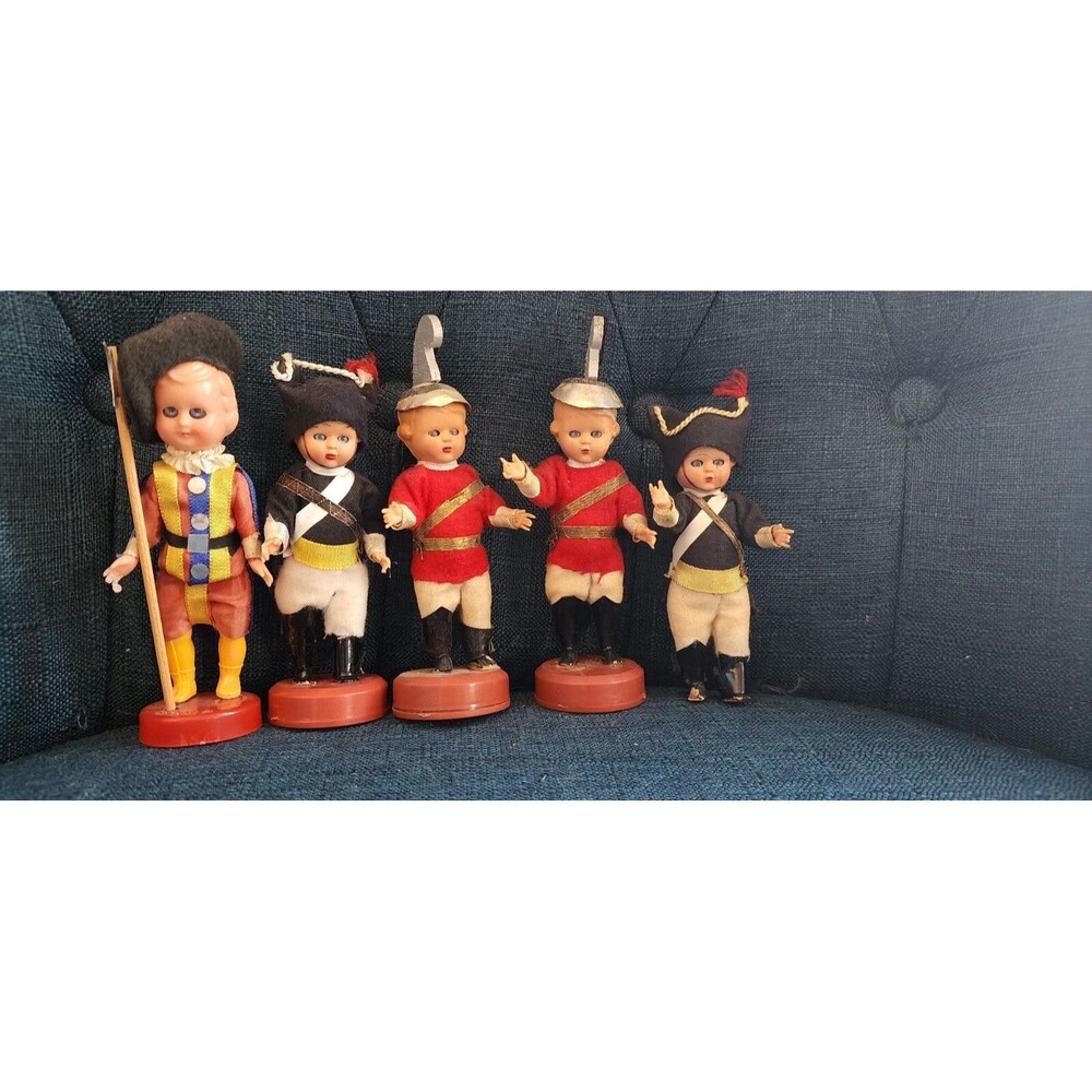 Lot Of 5 Guard Dolls Vintage Italy Roma Souvenir Sleepy Eyes 6 Inches
